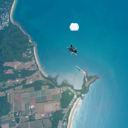 Airlie Beach 8,000 ft Tandem Skydive