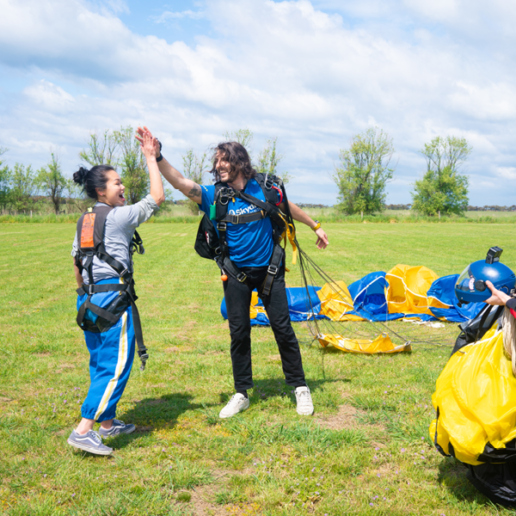 Airlie Beach 8,000 ft Tandem Skydive + Video and Photos