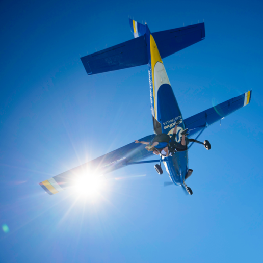 Airlie Beach 15,000 ft Tandem Skydive + Video and Photos