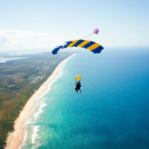 Noosa 15,000 ft Tandem Skydive + Photos